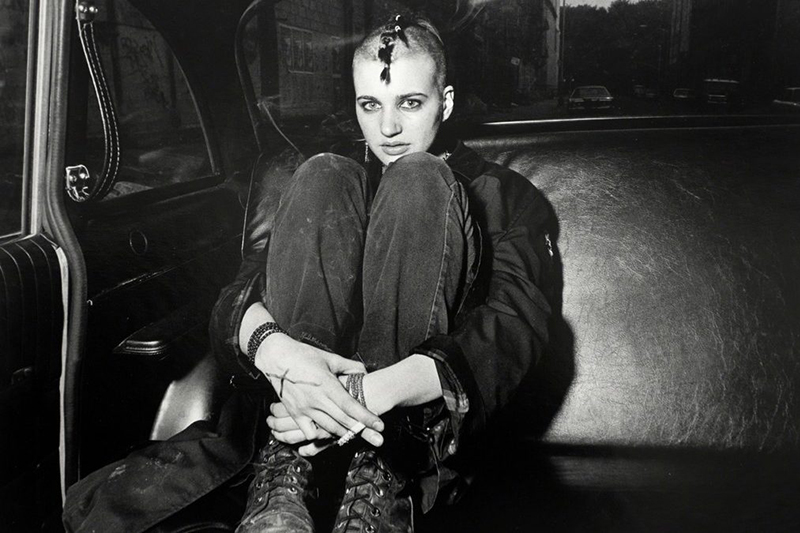 Кого только не встретил: таксист Нью-Йорка 20 лет фотографировал своих пассажиров Кого только не встретил: таксист Нью-Йорка 20 лет фотографировал своих пассажиров