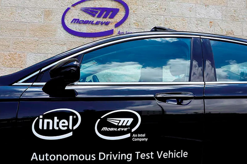 Intel тоже считает, что роботизированные такси появятся раньше клиентских робомобилей