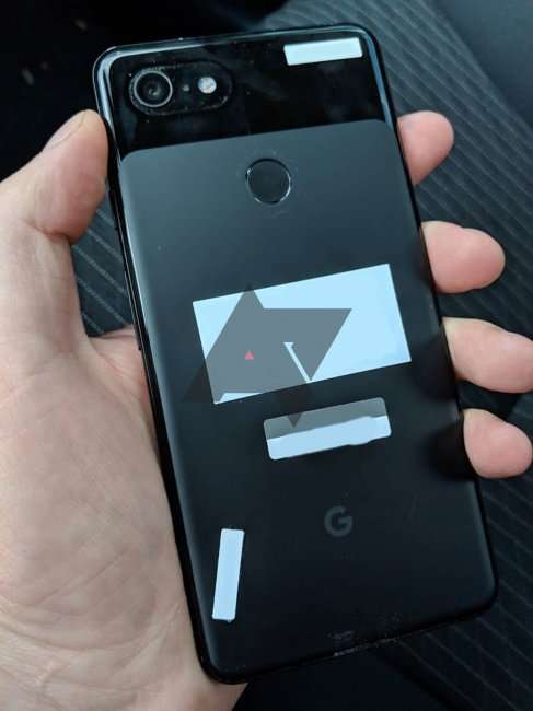 Водитель такси нашел секретный Google Pixel 3 XL Водитель такси нашел секретный Google Pixel 3 XL